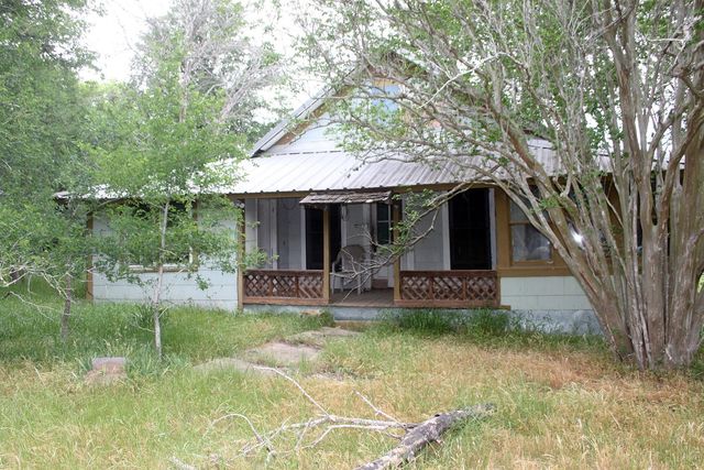 7887 Pettytown RD, Red Rock, TX 78662