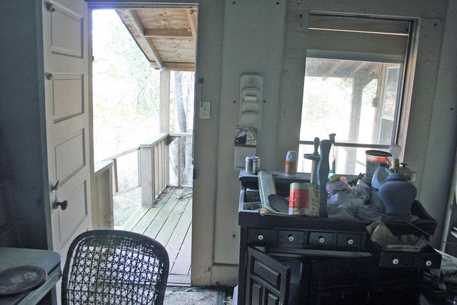 7887 Pettytown RD, Red Rock, TX 78662
