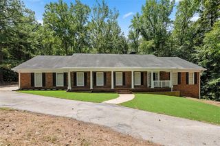 140 Old Fairburn Close, South Fulton, GA 30331