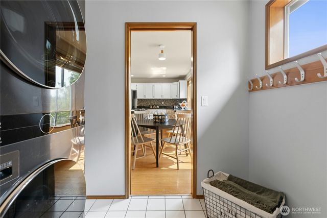 17102 NE 37th Place, Bellevue, WA 98008
