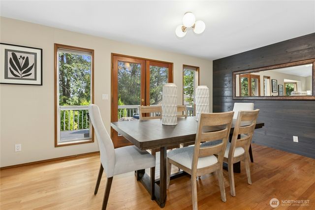 17102 NE 37th Place, Bellevue, WA 98008