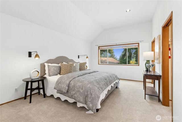 17102 NE 37th Place, Bellevue, WA 98008