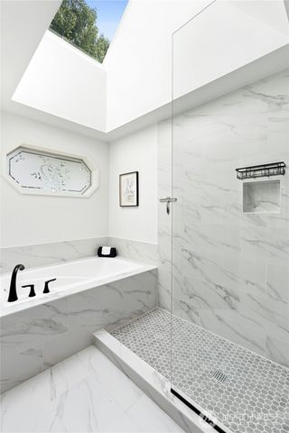 17102 NE 37th Place, Bellevue, WA 98008