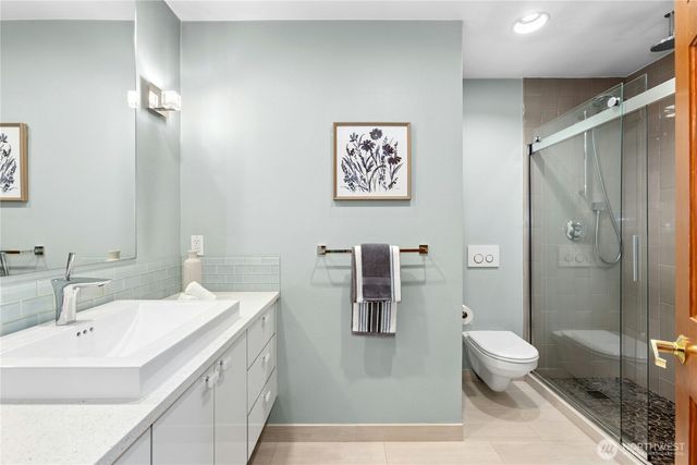 17102 NE 37th Place, Bellevue, WA 98008