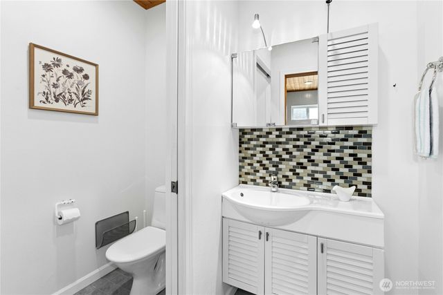 17102 NE 37th Place, Bellevue, WA 98008
