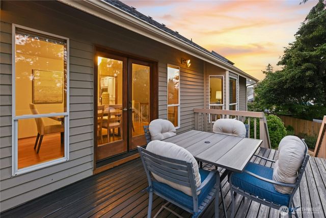 17102 NE 37th Place, Bellevue, WA 98008