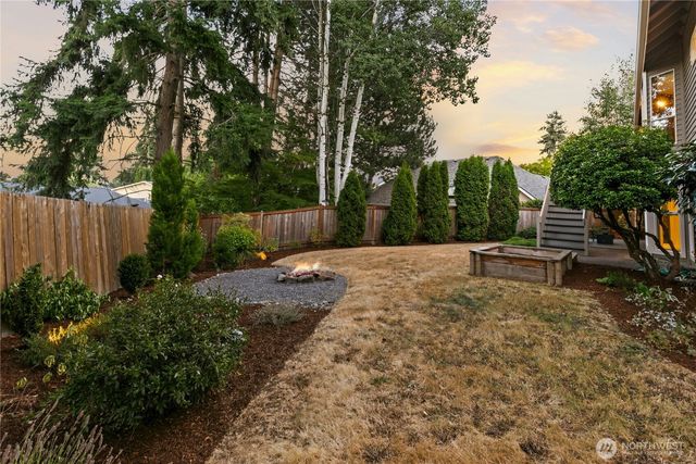 17102 NE 37th Place, Bellevue, WA 98008