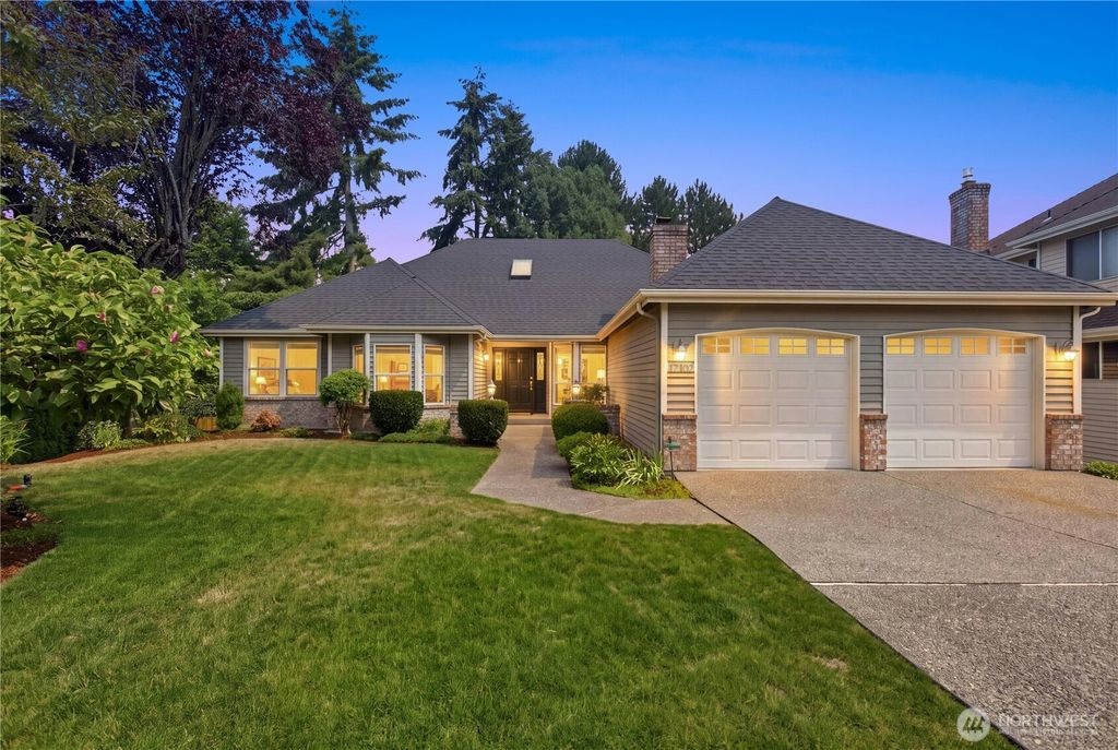 17102 NE 37th Place, Bellevue, WA 98008