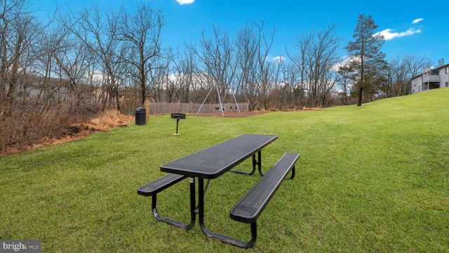 112 HICKORY CT, Lansdale, PA 19446