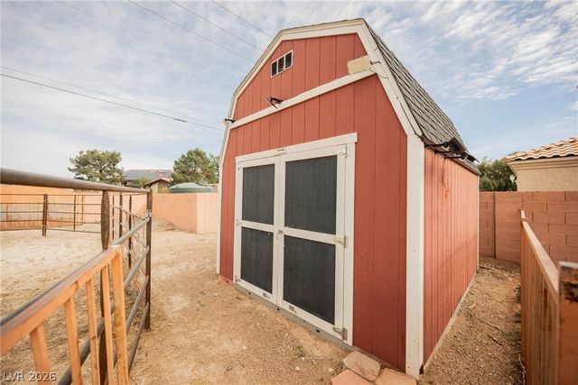 5180 North Dapple Gray Road, Las Vegas, NV 89149