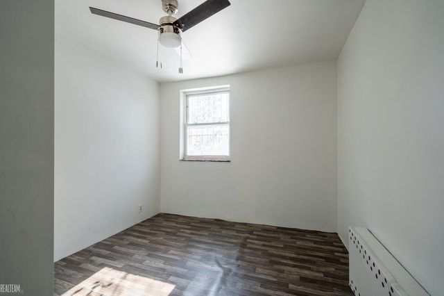 23391 Lawson Avenue, Warren, MI 48089