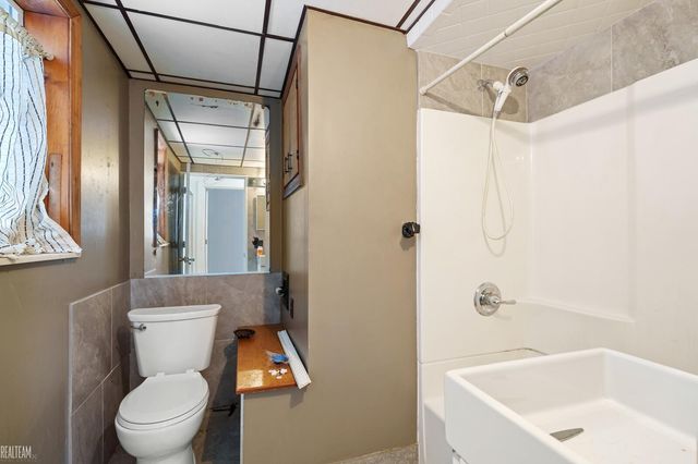 23391 Lawson Avenue, Warren, MI 48089