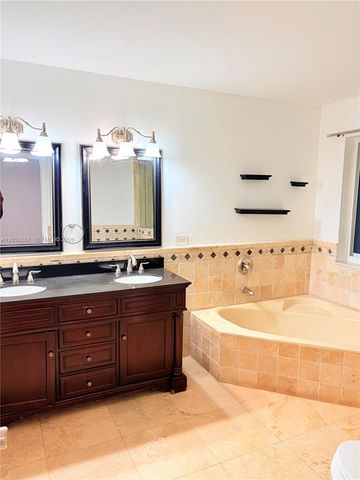 1581 SW 106 AVE 0, Pembroke Pines, FL 33025