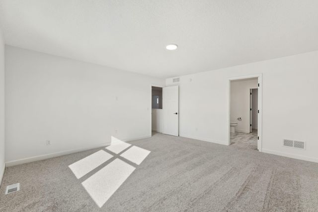 661 Sierra Parkway, Waconia, MN 55387