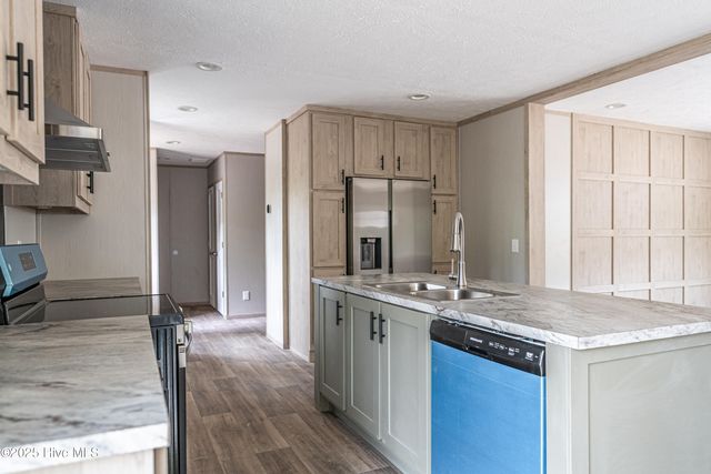 185 Deforest Drive, Carthage, NC 28327