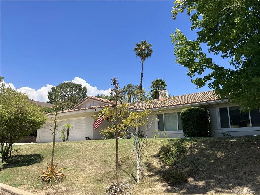 282 Summit Road, La Verne, CA 91750