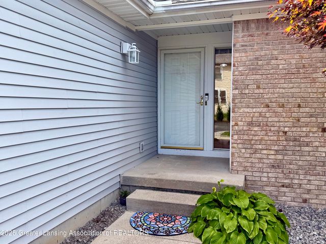 16790 Printemp Drive, East Lansing, MI 48823