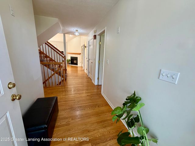 16790 Printemp Drive, East Lansing, MI 48823