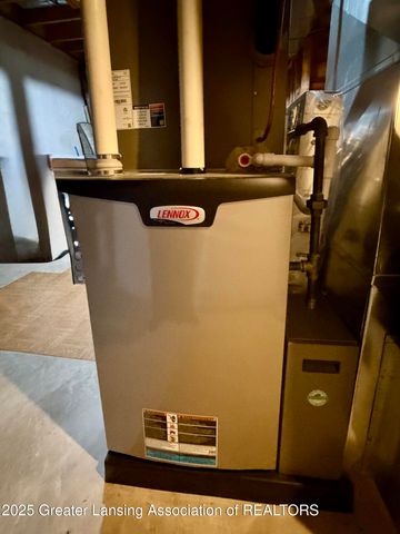 16790 Printemp Drive, East Lansing, MI 48823