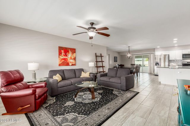 9822 W PEBBLE BEACH Drive, Sun City, AZ 85351