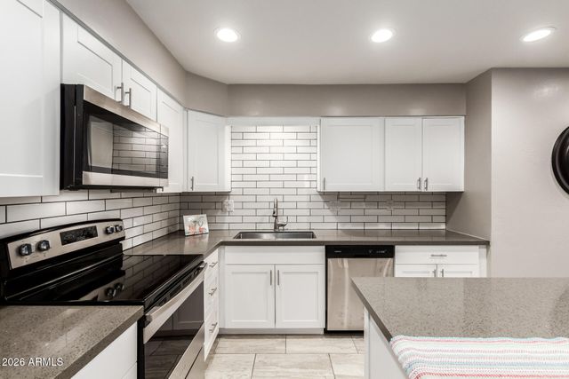 9822 W PEBBLE BEACH Drive, Sun City, AZ 85351