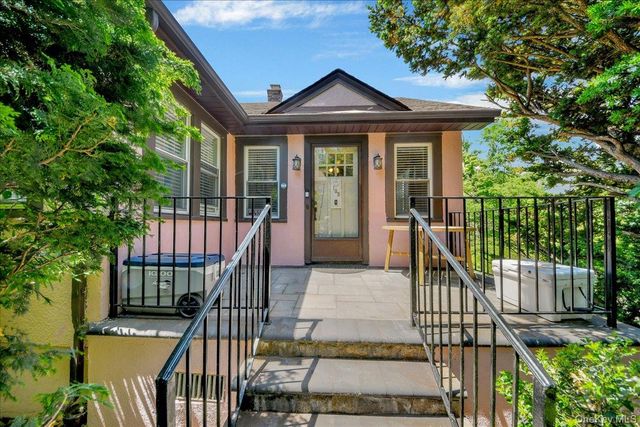 183 Elwood Avenue, Hawthorne, NY 10532