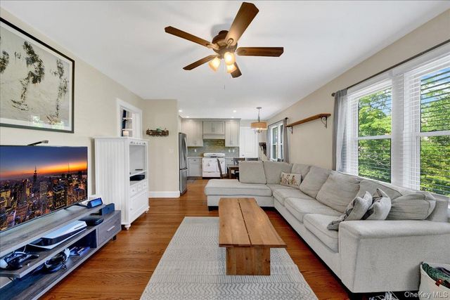 183 Elwood Avenue, Hawthorne, NY 10532