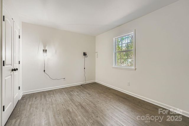 6104 Bridlewood Lane, Charlotte, NC 28215