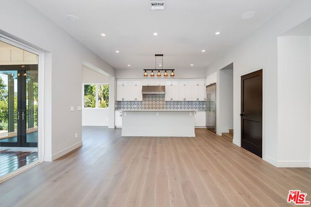 4963 CLYBOURN Avenue, Toluca Lake (los Angeles), CA 91601