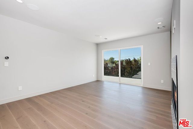 4963 CLYBOURN Avenue, Toluca Lake (los Angeles), CA 91601