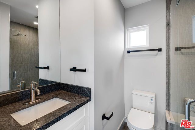 4963 CLYBOURN Avenue, Toluca Lake (los Angeles), CA 91601