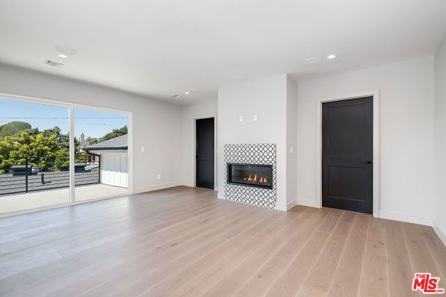 4963 CLYBOURN Avenue, Toluca Lake (los Angeles), CA 91601