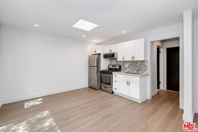 4963 CLYBOURN Avenue, Toluca Lake (los Angeles), CA 91601