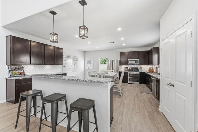 2401 Abbot Brook Drive, Rosharon, TX 77583