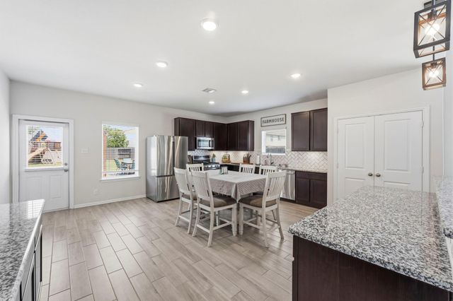 2401 Abbot Brook Drive, Rosharon, TX 77583