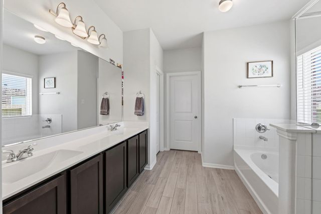 2401 Abbot Brook Drive, Rosharon, TX 77583