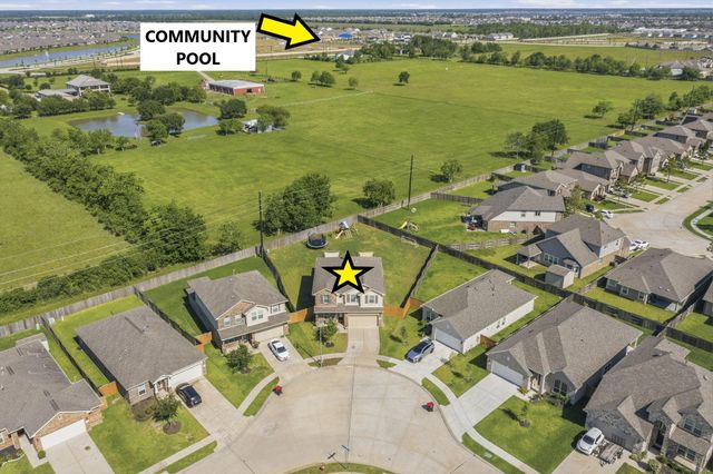 2401 Abbot Brook Drive, Rosharon, TX 77583