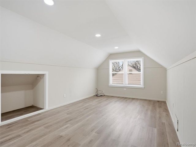 18686 Brady, Redford, MI 48240