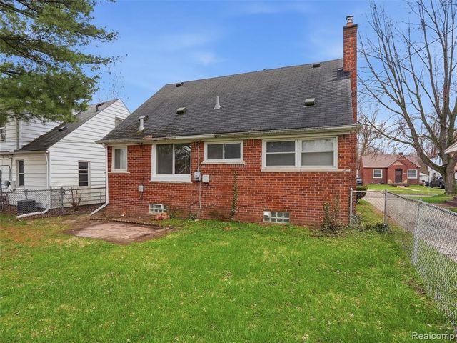 18686 Brady, Redford, MI 48240