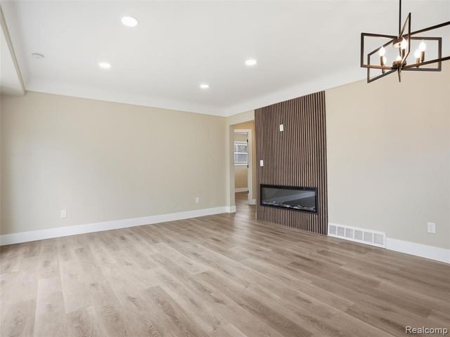 18686 Brady, Redford, MI 48240