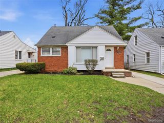 18686 Brady, Redford, MI 48240