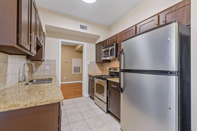 2255 Braeswood Park Drive 146, Houston, TX 77030