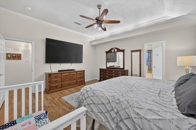 729 Bent Tree Court, Hurst, TX 76054