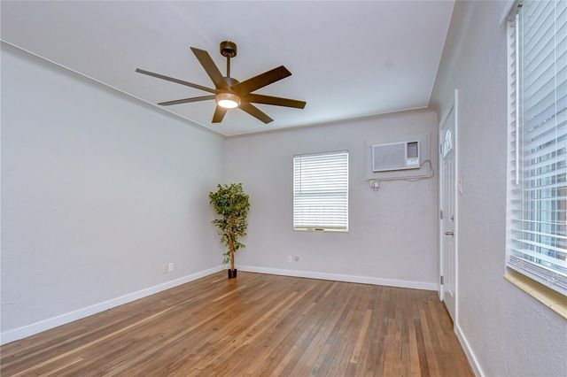 850 22ND AVENUE N, St Petersburg, FL 33704