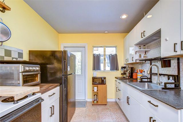 850 22ND AVENUE N, St Petersburg, FL 33704