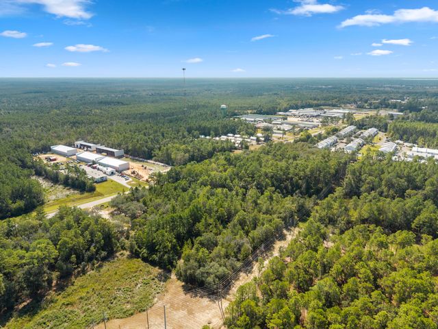 14874 US-331 BUS, Freeport, FL 32439