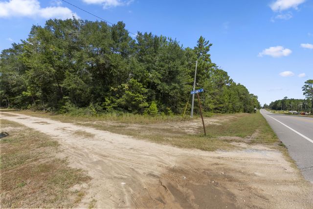 14874 US-331 BUS, Freeport, FL 32439