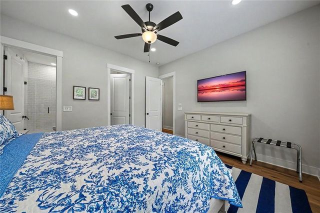 224 Lakeshore Circle SE, Acworth, GA 30101