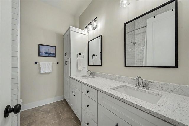 224 Lakeshore Circle SE, Acworth, GA 30101