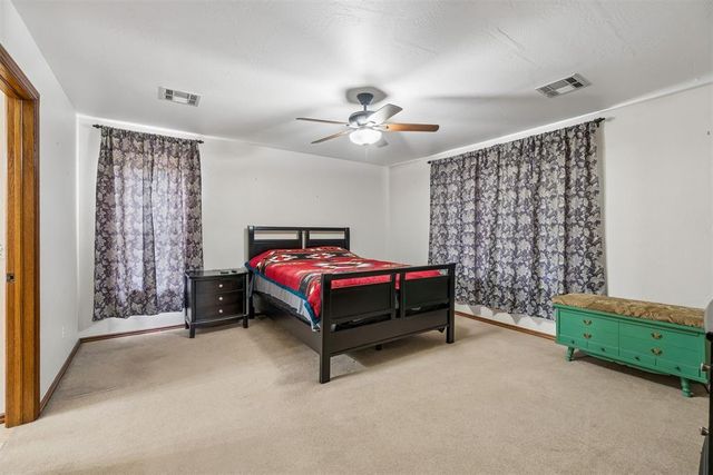 2120 NW 22nd Street, Newcastle, OK 73065